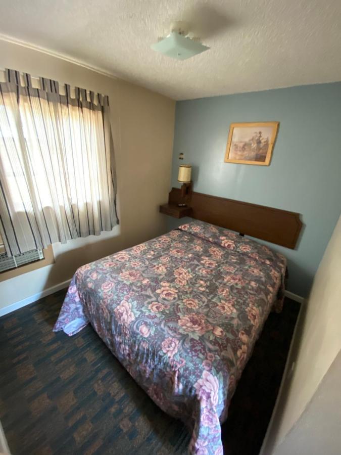 Rainbow Motel Thermopolis Ngoại thất bức ảnh